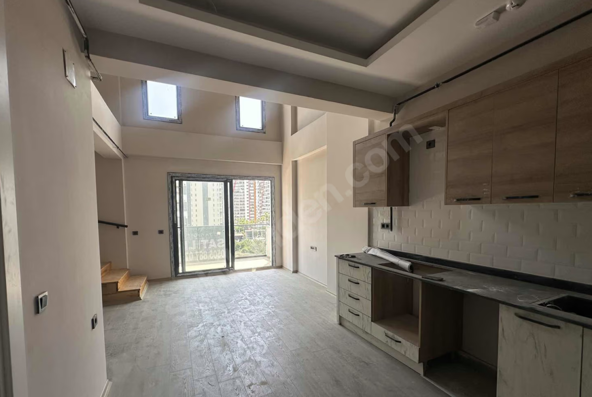Mersin Mezitli Deniz Mahallesi 1+1 62 m² Doğalgaz Kombili Kiralık Daire