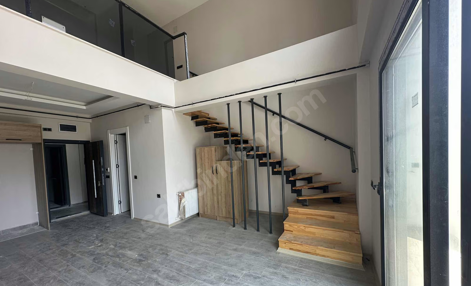 Mersin Mezitli Deniz Mahallesi 1+1 62 m² Doğalgaz Kombili Kiralık Daire