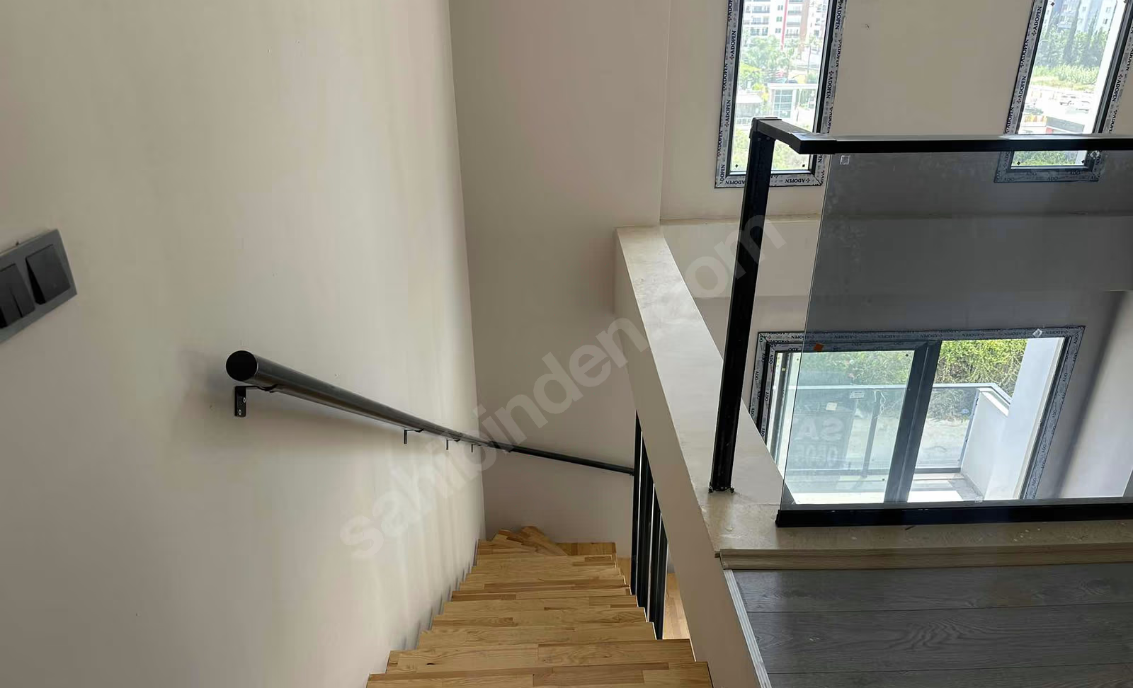 Mersin Mezitli Deniz Mahallesi 1+1 62 m² Doğalgaz Kombili Kiralık Daire