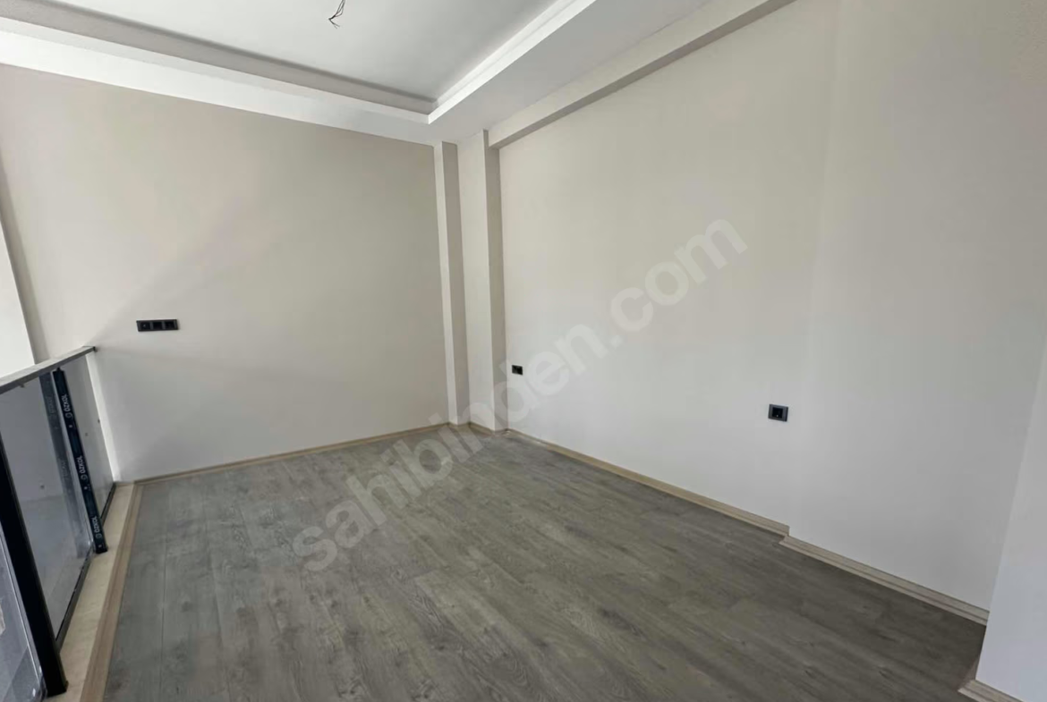 Mersin Mezitli Deniz Mahallesi 1+1 62 m² Doğalgaz Kombili Kiralık Daire