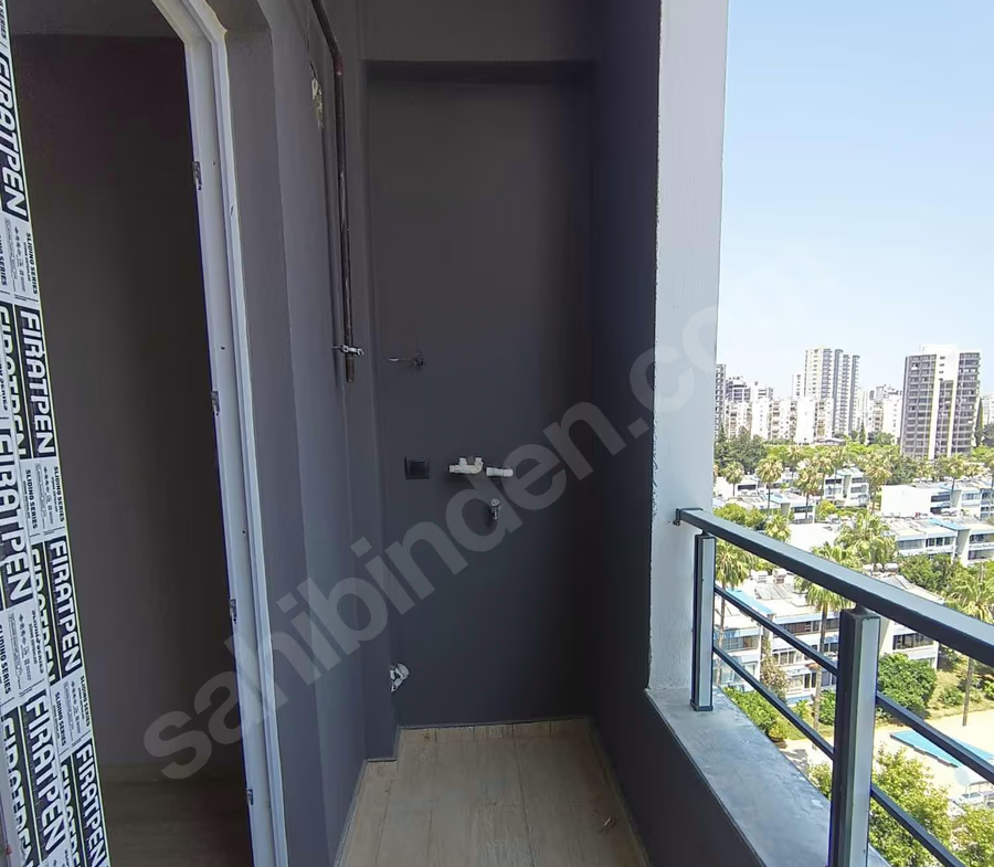 Mersin Mezitli Deniz Mahallesi 1+1 65 m² Doğalgaz Kombili Satılık Daire