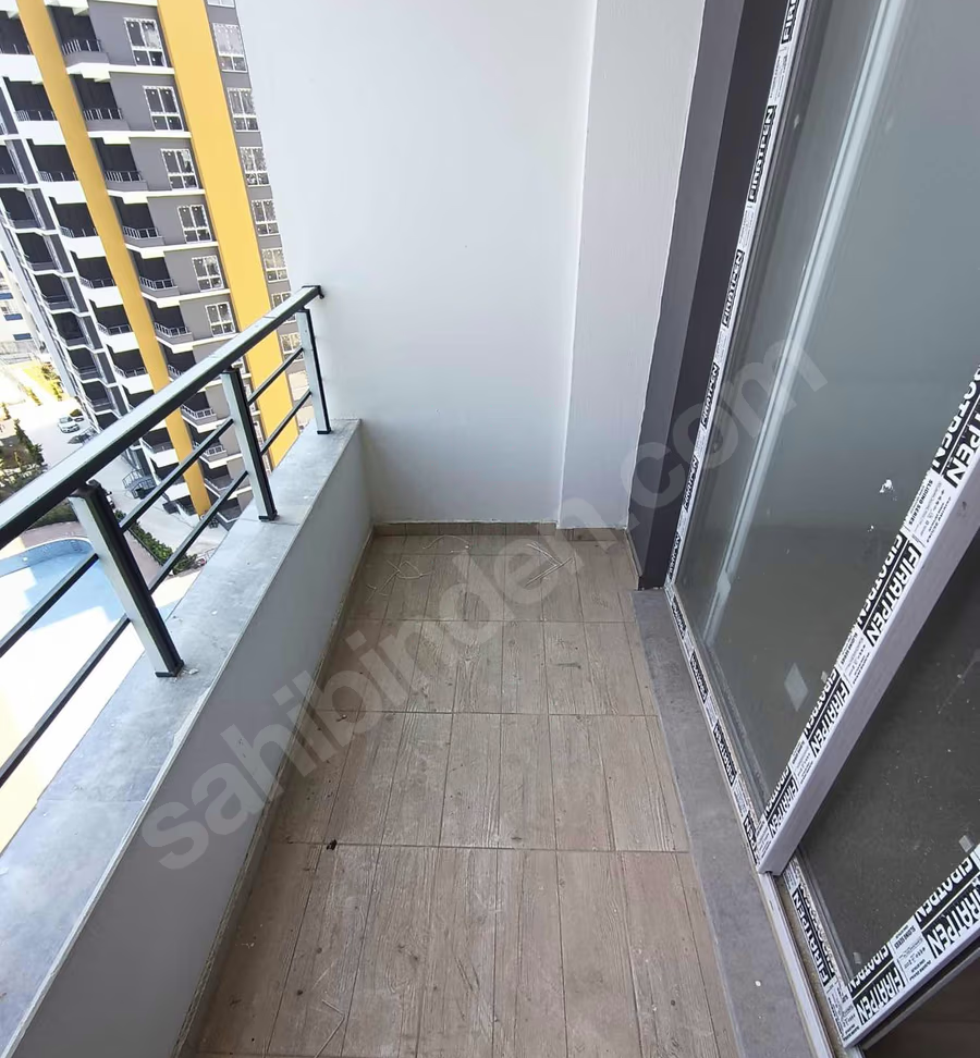 Mersin Mezitli Deniz Mahallesi 1+1 65 m² Doğalgaz Kombili Satılık Daire 16 Mersin Mezitli Deniz Mahallesi 1+1 65 m² Doğalgaz Kombili Satılık Daire