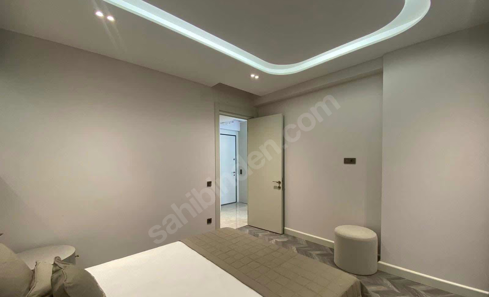 Mersin Mezitli Deniz Mahallesi 1+1 70 m² Doğalgaz Kombili Satılık Daire