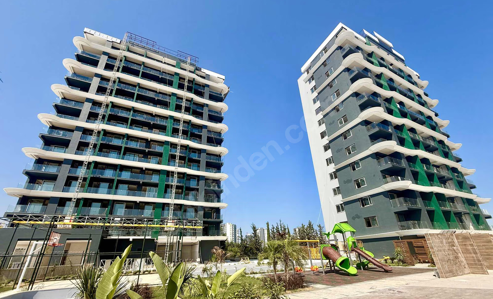 Mersin Mezitli Deniz Mahallesi 1+1 70 m² Doğalgaz Kombili Satılık Daire