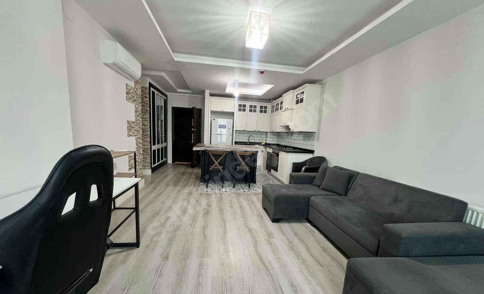 Mersin Mezitli Deniz Mahallesi 2+1 100 m² Klima Kiralık Daire 12 Mersin Mezitli Deniz Mahallesi 2+1 100 m² Klima Kiralık Daire