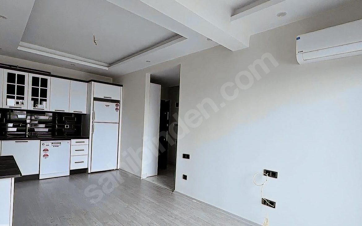 Mersin Mezitli Deniz Mahallesi 2+1 107 m² Doğalgaz Kombili Satılık Daire