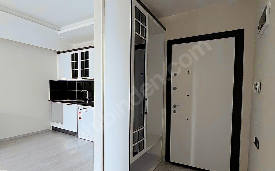 Mersin Mezitli Deniz Mahallesi 2+1 107 m² Doğalgaz Kombili Satılık Daire