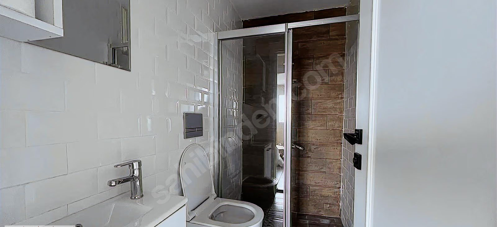 Mersin Mezitli Deniz Mahallesi 2+1 107 m² Doğalgaz Kombili Satılık Daire