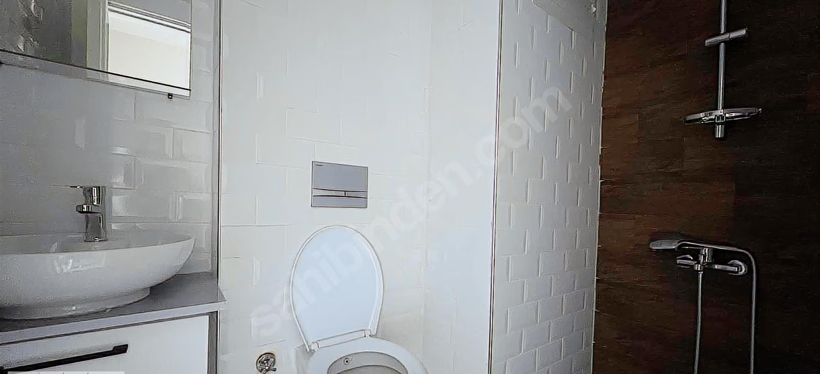 Mersin Mezitli Deniz Mahallesi 2+1 107 m² Doğalgaz Kombili Satılık Daire