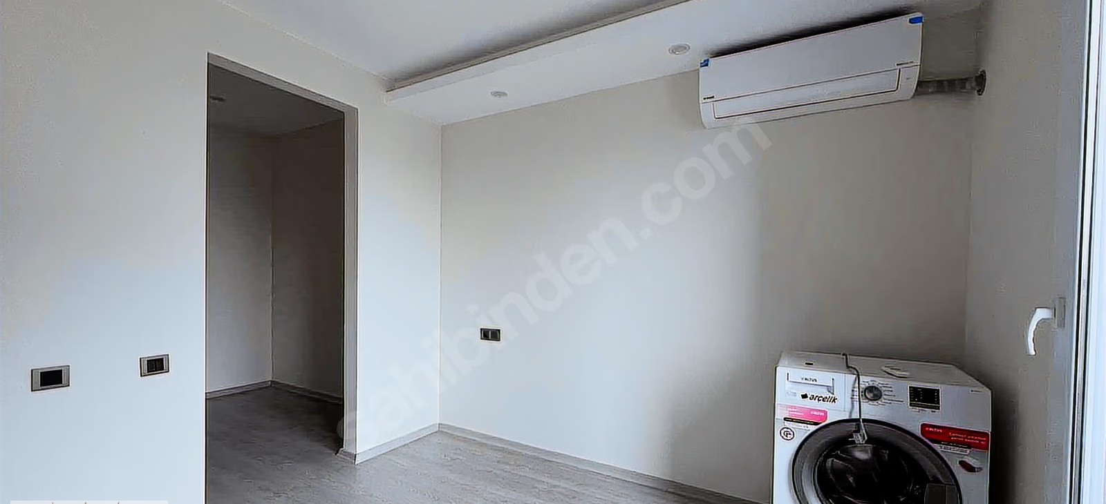 Mersin Mezitli Deniz Mahallesi 2+1 107 m² Doğalgaz Kombili Satılık Daire