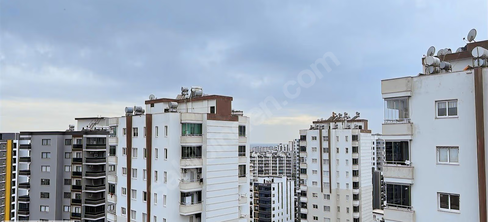 Mersin Mezitli Deniz Mahallesi 2+1 107 m² Doğalgaz Kombili Satılık Daire