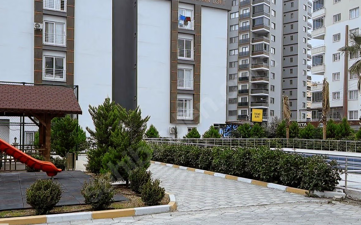 Mersin Mezitli Deniz Mahallesi 2+1 107 m² Doğalgaz Kombili Satılık Daire