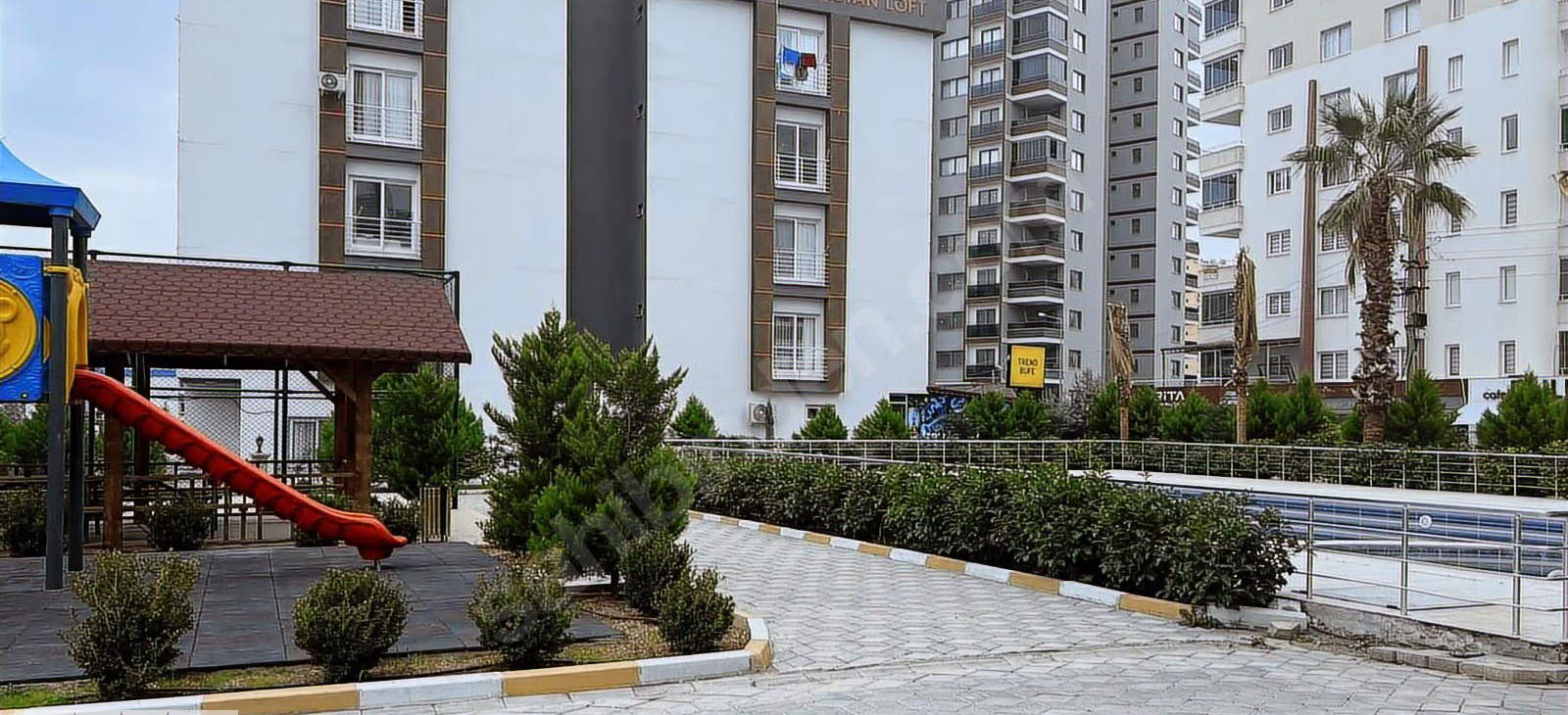 Mersin Mezitli Deniz Mahallesi 2+1 107 m² Doğalgaz Kombili Satılık Daire