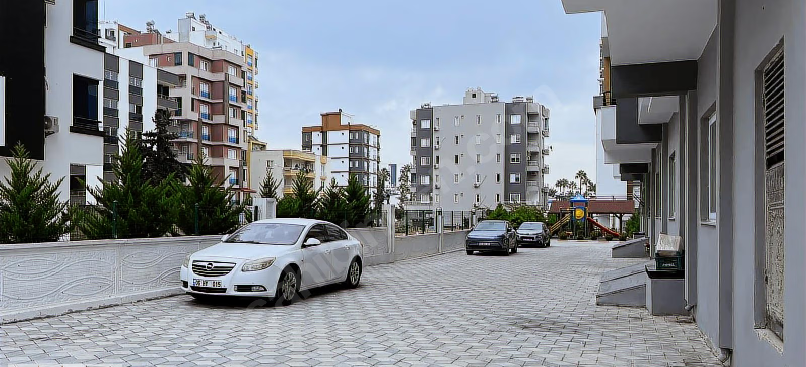 Mersin Mezitli Deniz Mahallesi 2+1 107 m² Doğalgaz Kombili Satılık Daire