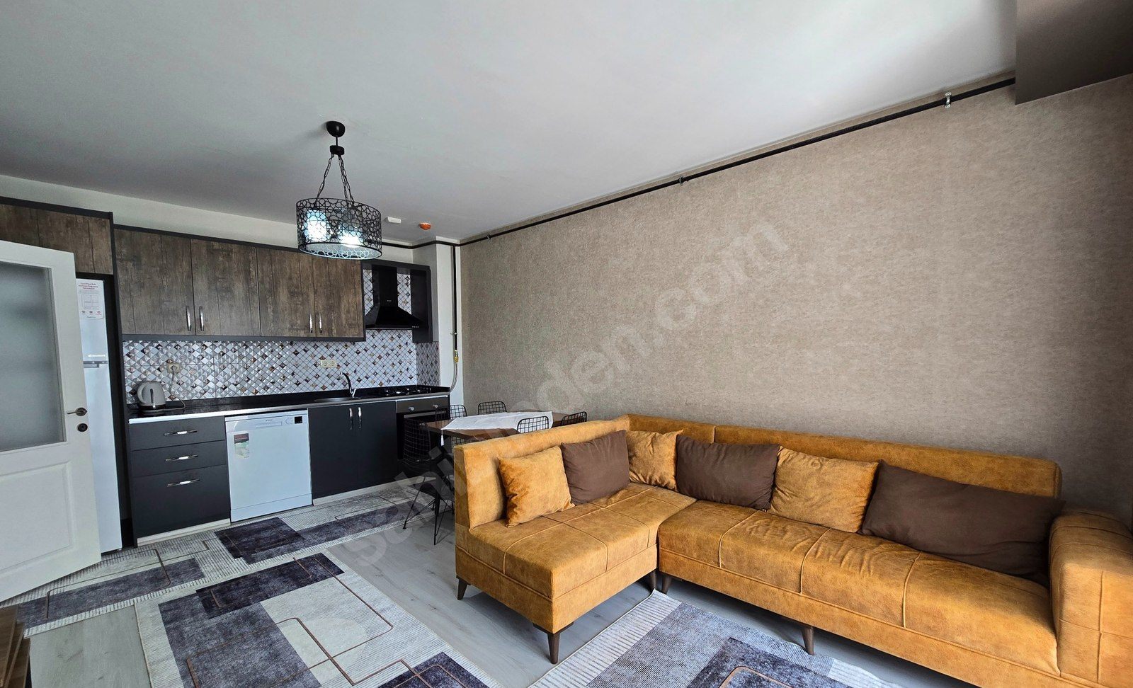 Mersin Mezitli Deniz Mahallesi 2+1 110 m² Doğalgaz Kombili Satılık Daire