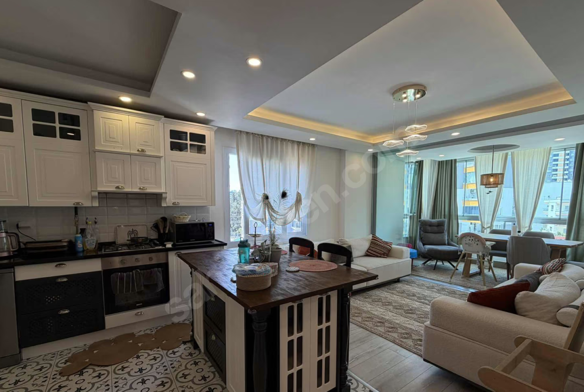 Mersin Mezitli Deniz Mahallesi 2+1 110 m² Doğalgaz Kombili Satılık Daire