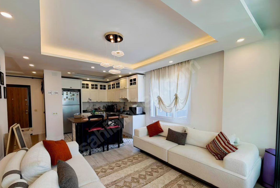 Mersin Mezitli Deniz Mahallesi 2+1 110 m² Doğalgaz Kombili Satılık Daire