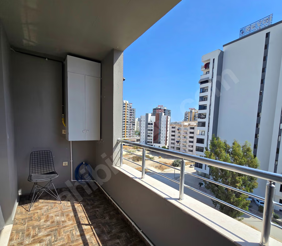 Mersin Mezitli Deniz Mahallesi 2+1 110 m² Doğalgaz Kombili Satılık Daire