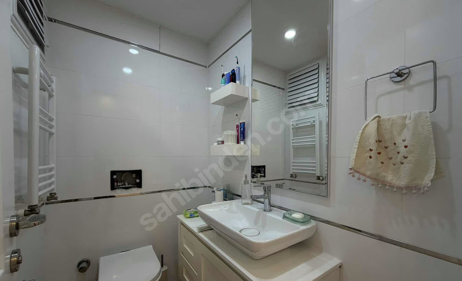 Mersin Mezitli Deniz Mahallesi 2+1 110 m² Doğalgaz Kombili Satılık Daire
