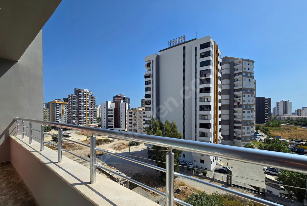 Mersin Mezitli Deniz Mahallesi 2+1 110 m² Doğalgaz Kombili Satılık Daire