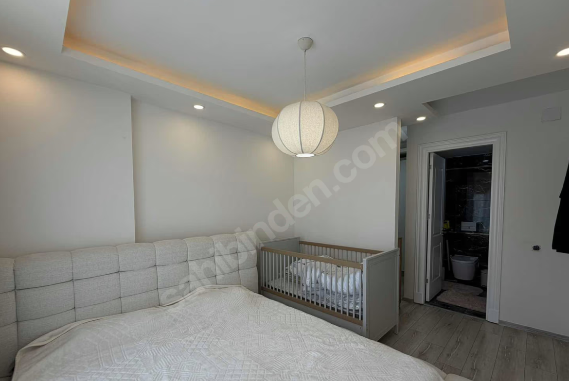Mersin Mezitli Deniz Mahallesi 2+1 110 m² Doğalgaz Kombili Satılık Daire