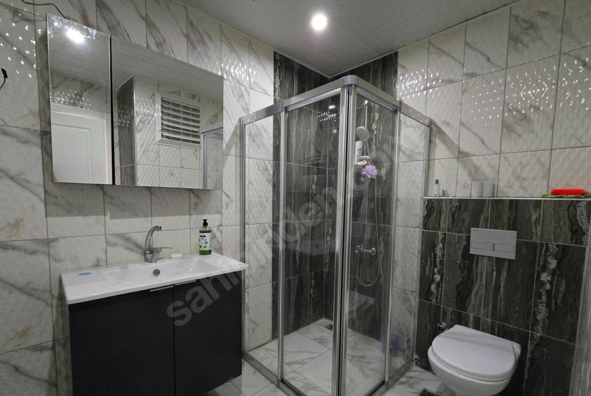 Mersin Mezitli Deniz Mahallesi 2+1 110 m² Doğalgaz Kombili Satılık Daire