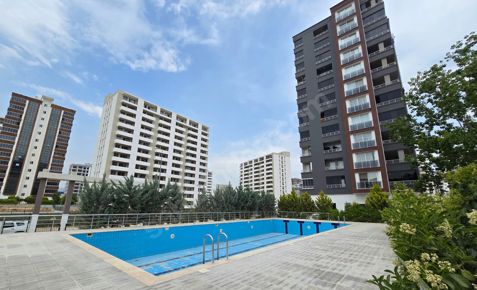 Mersin Mezitli Deniz Mahallesi 2+1 110 m² Doğalgaz Kombili Satılık Daire