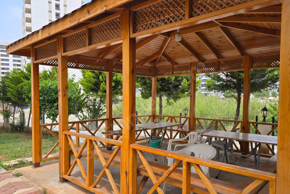 Mersin Mezitli Deniz Mahallesi 2+1 110 m² Doğalgaz Kombili Satılık Daire
