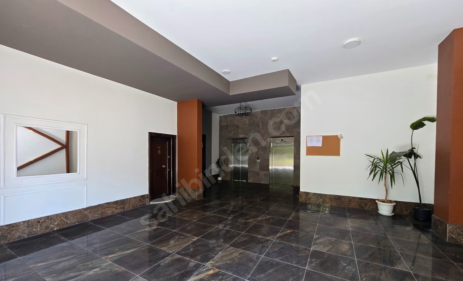 Mersin Mezitli Deniz Mahallesi 2+1 110 m² Doğalgaz Kombili Satılık Daire