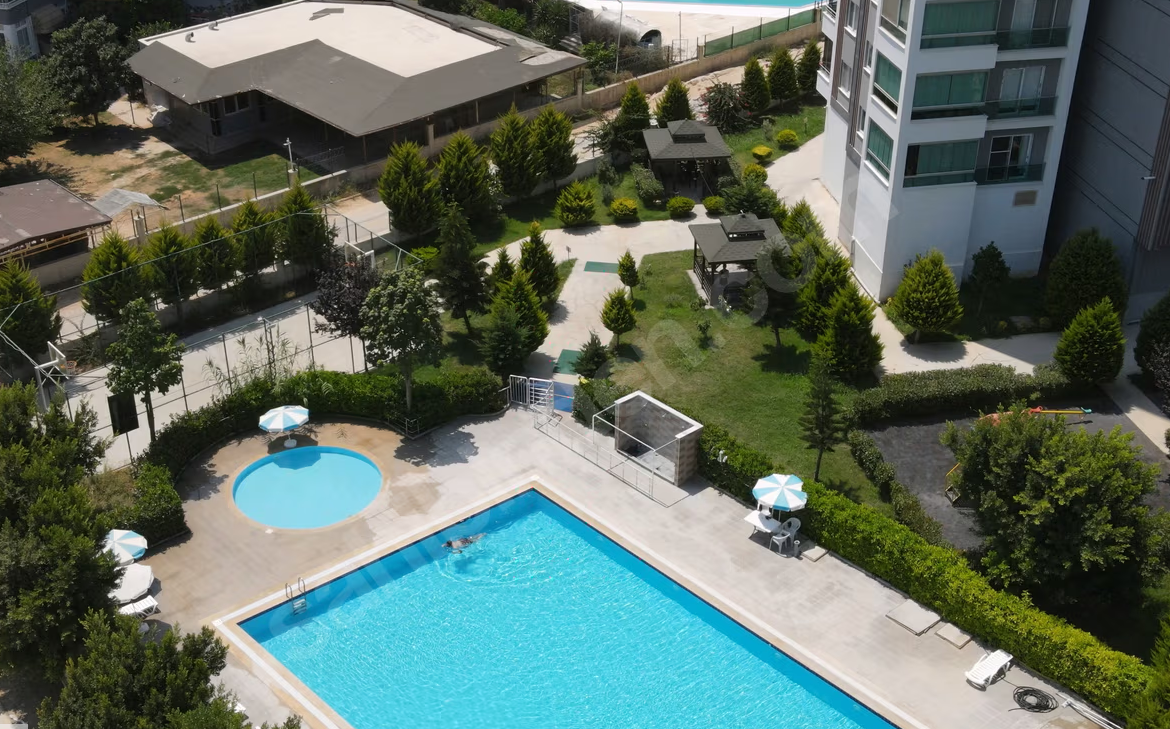 Mersin Mezitli Deniz Mahallesi 2+1 110 m² Doğalgaz Kombili Satılık Daire