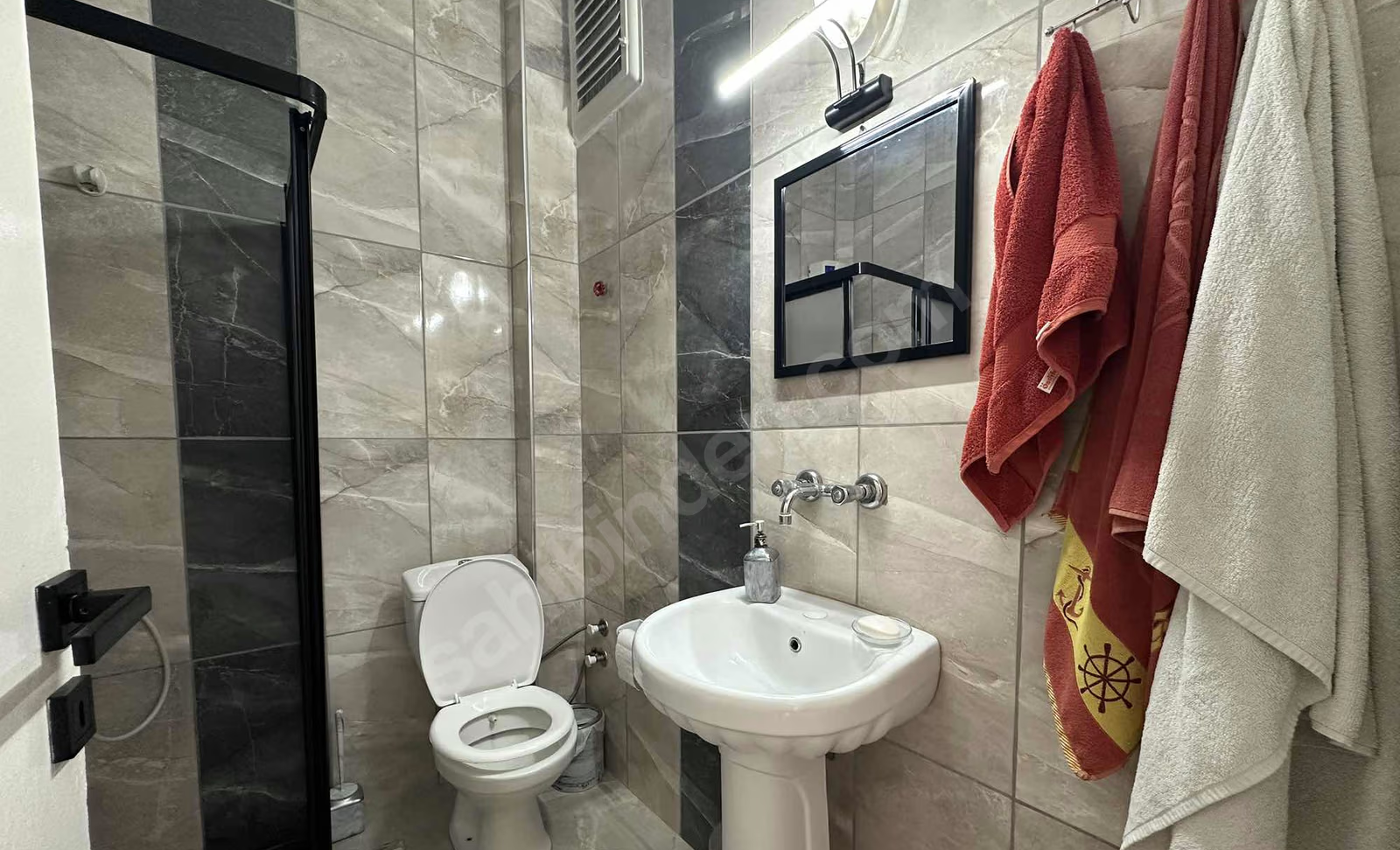 Mersin Mezitli Deniz Mahallesi 2+1 115 m² Klima Satılık Daire