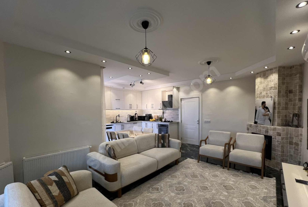 Mersin Mezitli Deniz Mahallesi 2+1 120 m² Doğalgaz Kombili Satılık Daire