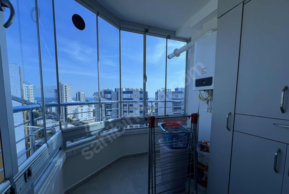 Mersin Mezitli Deniz Mahallesi 2+1 120 m² Doğalgaz Kombili Satılık Daire
