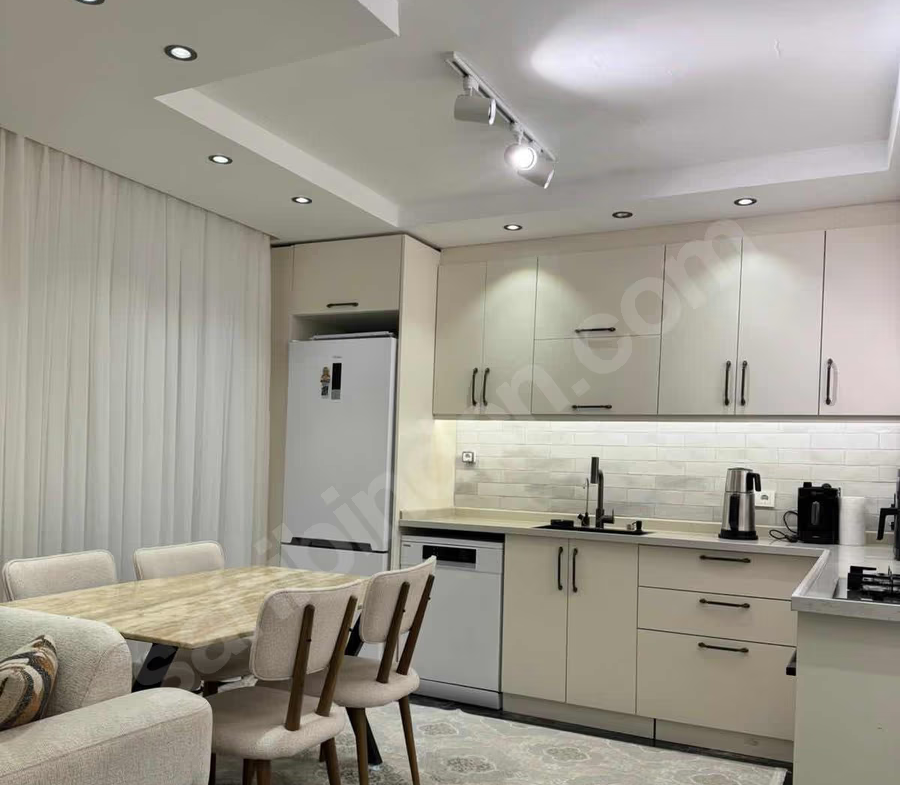 Mersin Mezitli Deniz Mahallesi 2+1 120 m² Doğalgaz Kombili Satılık Daire