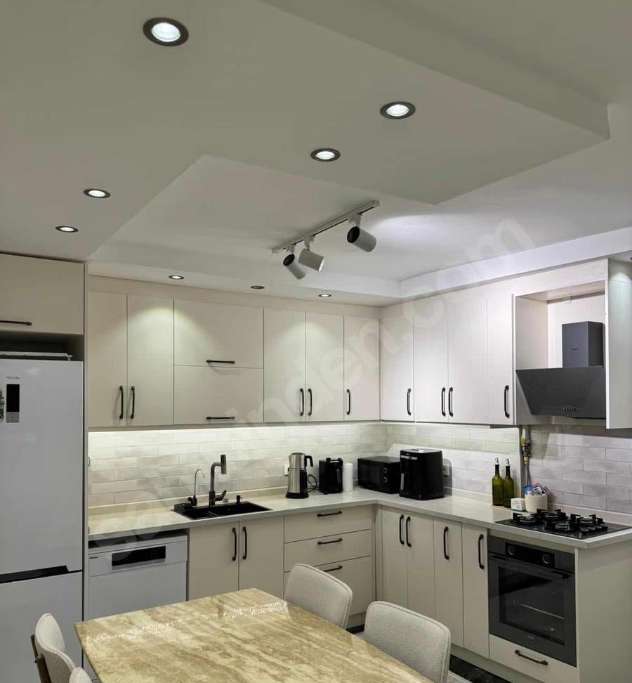 Mersin Mezitli Deniz Mahallesi 2+1 120 m² Doğalgaz Kombili Satılık Daire