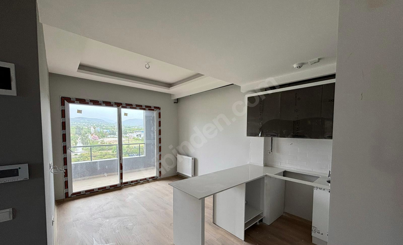 Mersin Mezitli Deniz Mahallesi 2+1 65 m² Doğalgaz Kombili Satılık Daire