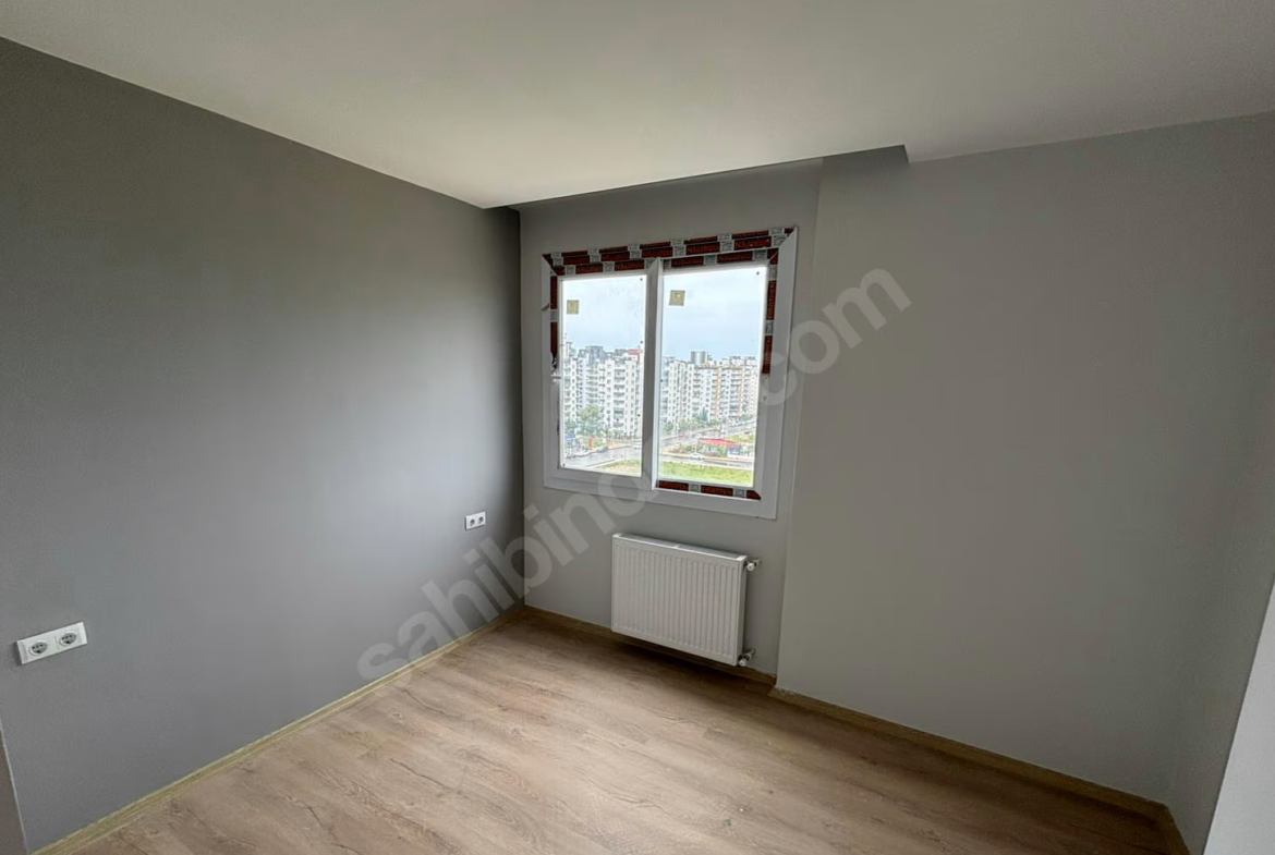Mersin Mezitli Deniz Mahallesi 2+1 65 m² Doğalgaz Kombili Satılık Daire