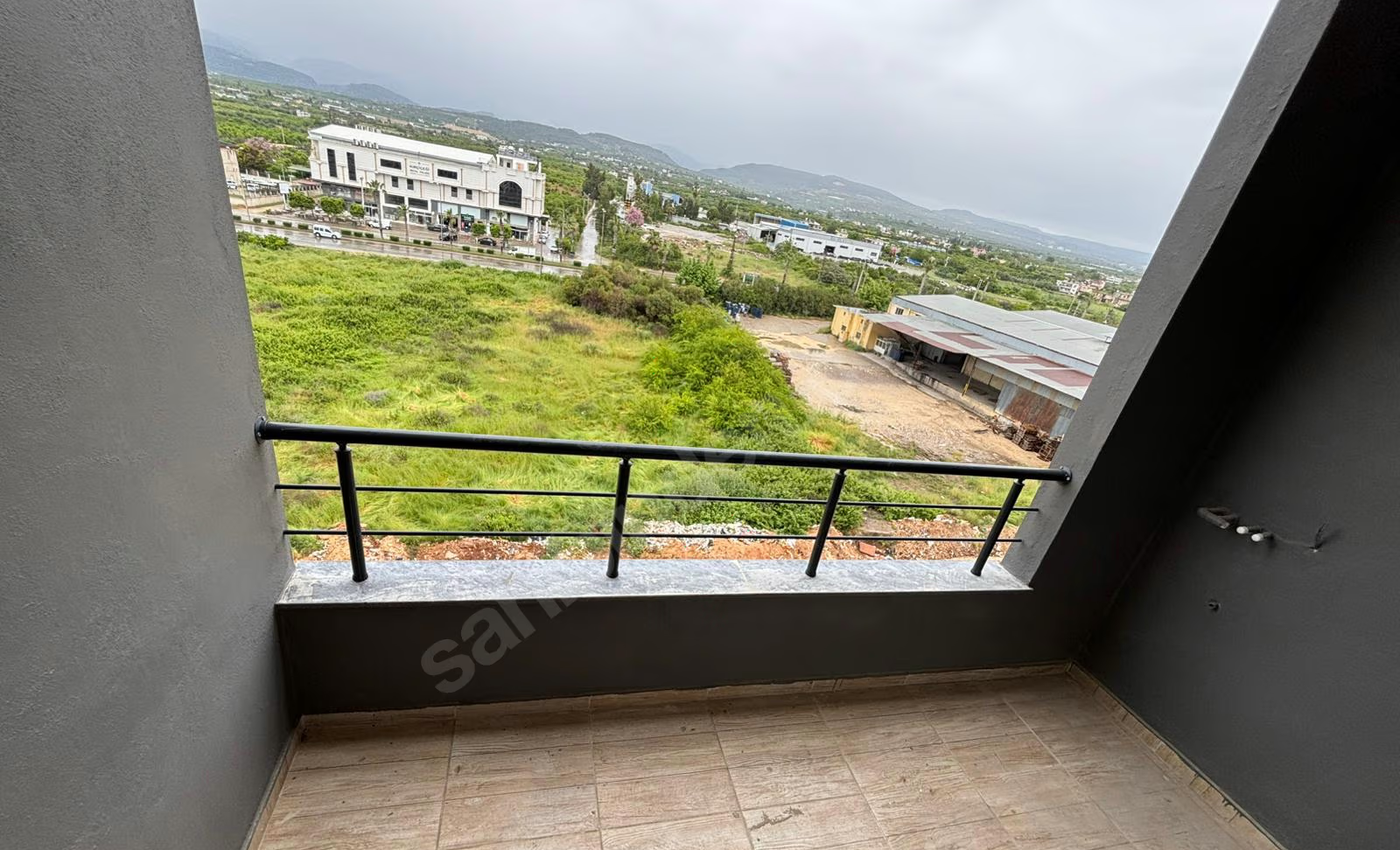 Mersin Mezitli Deniz Mahallesi 2+1 65 m² Doğalgaz Kombili Satılık Daire