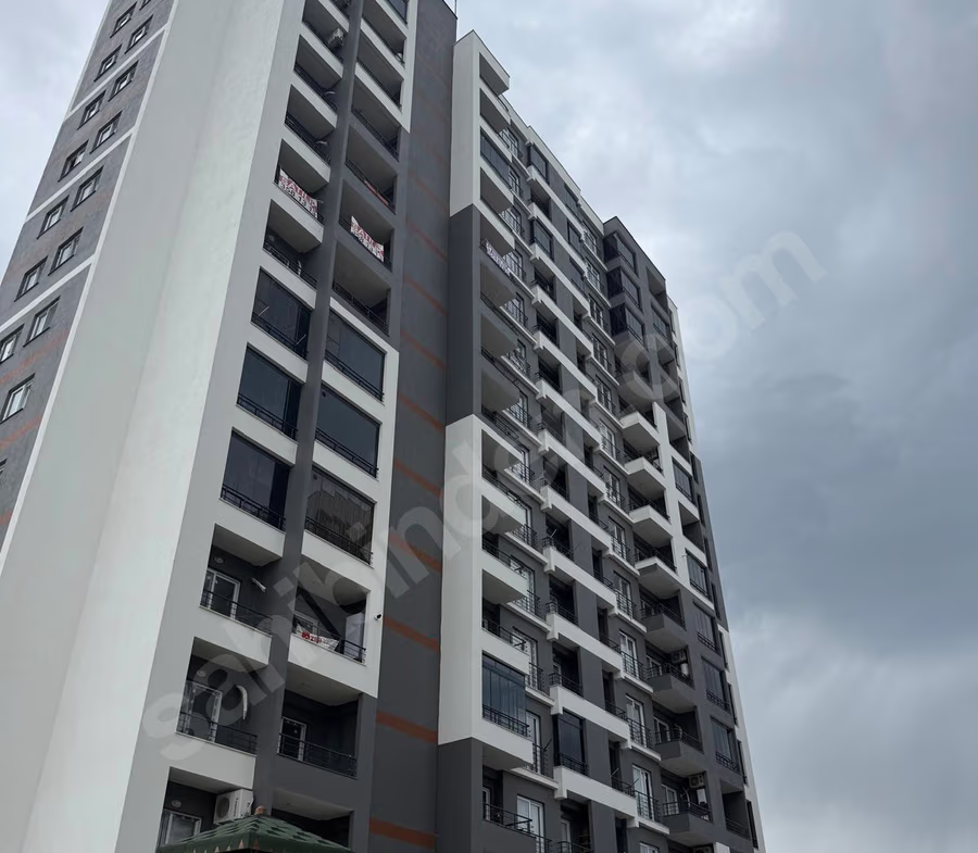 Mersin Mezitli Deniz Mahallesi 2+1 65 m² Doğalgaz Kombili Satılık Daire