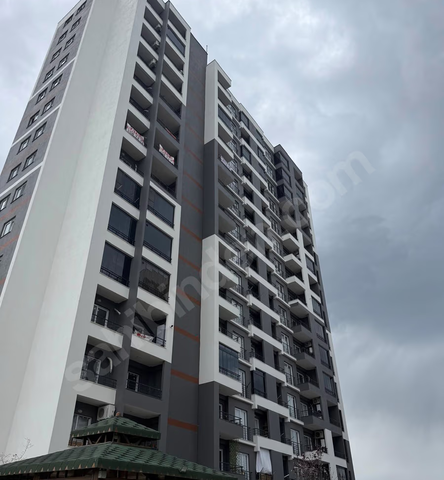 Mersin Mezitli Deniz Mahallesi 2+1 65 m² Doğalgaz Kombili Satılık Daire