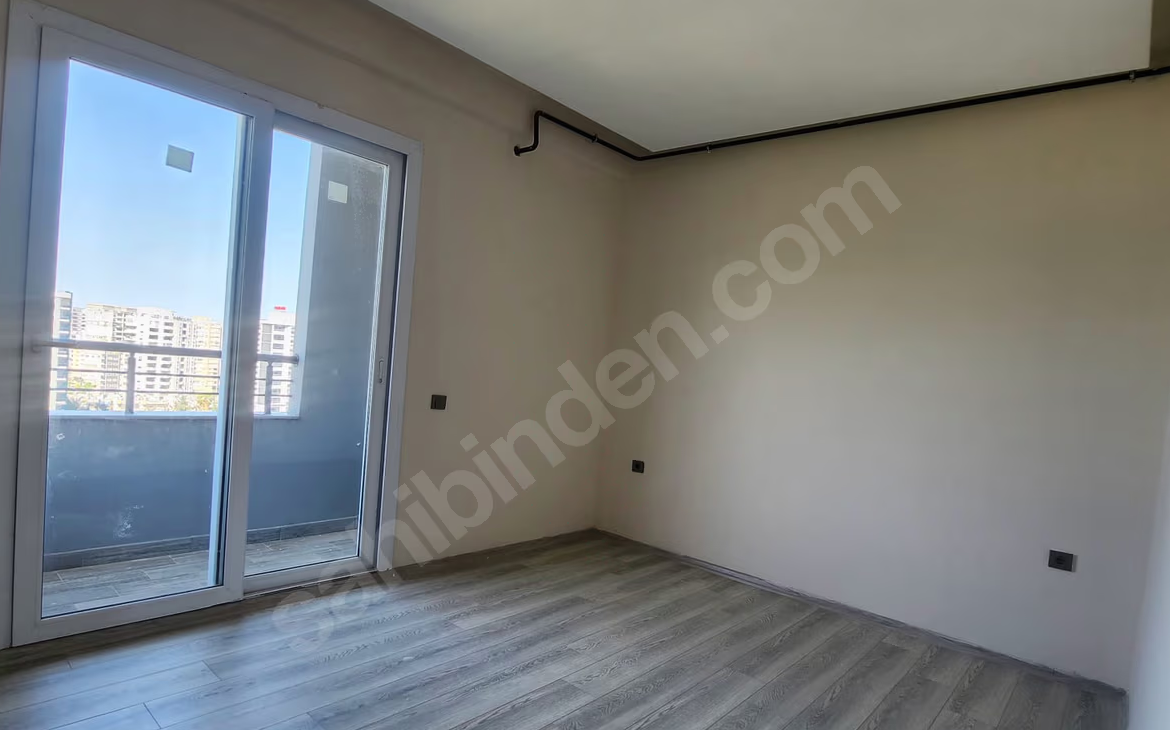 Mersin Mezitli Deniz Mahallesi 2+1 85 m² Doğalgaz Kombili Kiralık Daire