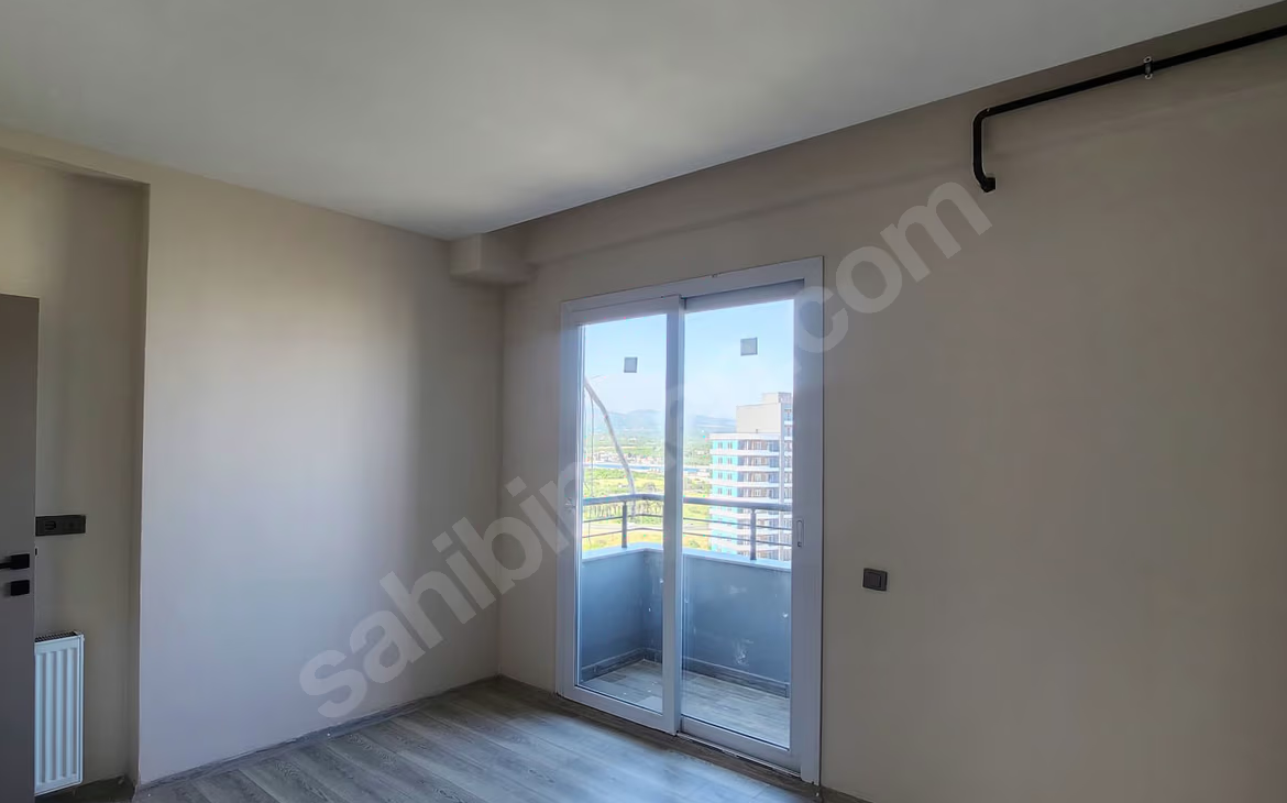 Mersin Mezitli Deniz Mahallesi 2+1 85 m² Doğalgaz Kombili Kiralık Daire