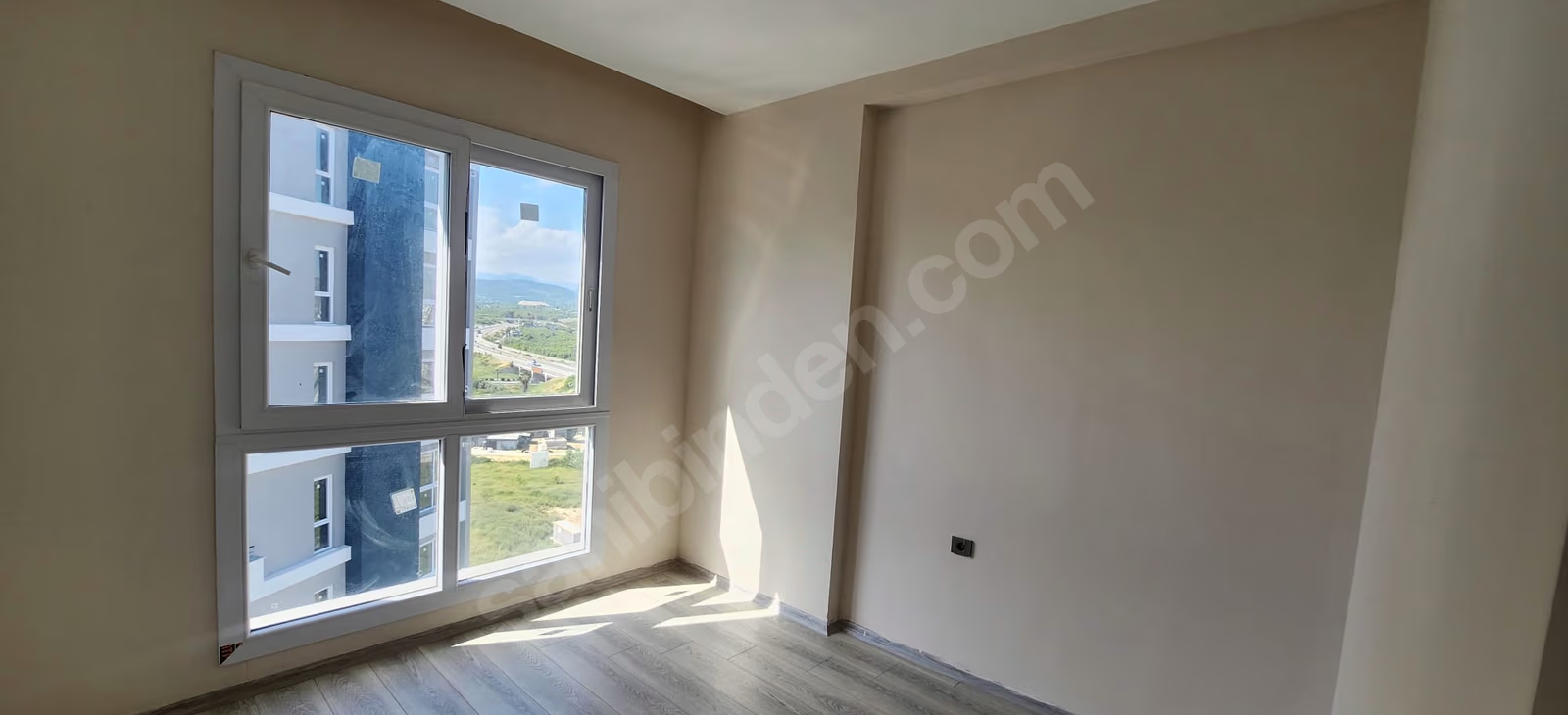 Mersin Mezitli Deniz Mahallesi 2+1 85 m² Doğalgaz Kombili Kiralık Daire