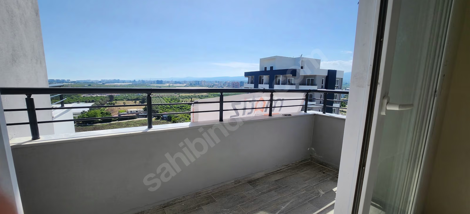 Mersin Mezitli Deniz Mahallesi 2+1 85 m² Doğalgaz Kombili Kiralık Daire