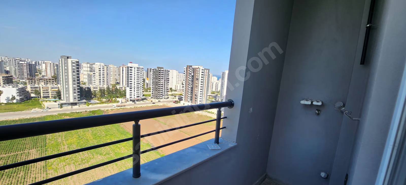 Mersin Mezitli Deniz Mahallesi 2+1 85 m² Doğalgaz Kombili Kiralık Daire
