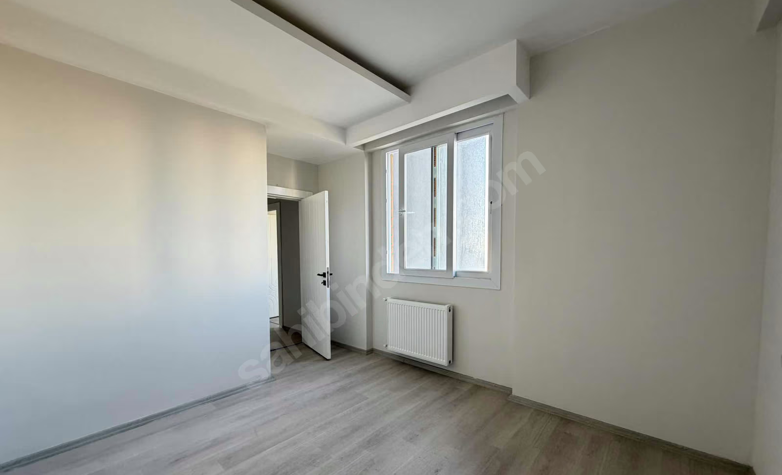 Mersin Mezitli Deniz Mahallesi 2+1 85 m² Doğalgaz Kombili Satılık Daire