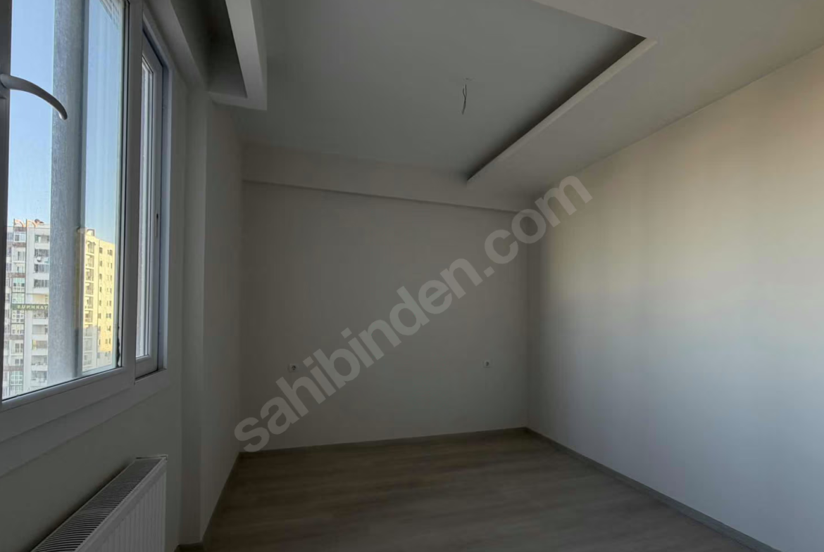 Mersin Mezitli Deniz Mahallesi 2+1 85 m² Doğalgaz Kombili Satılık Daire