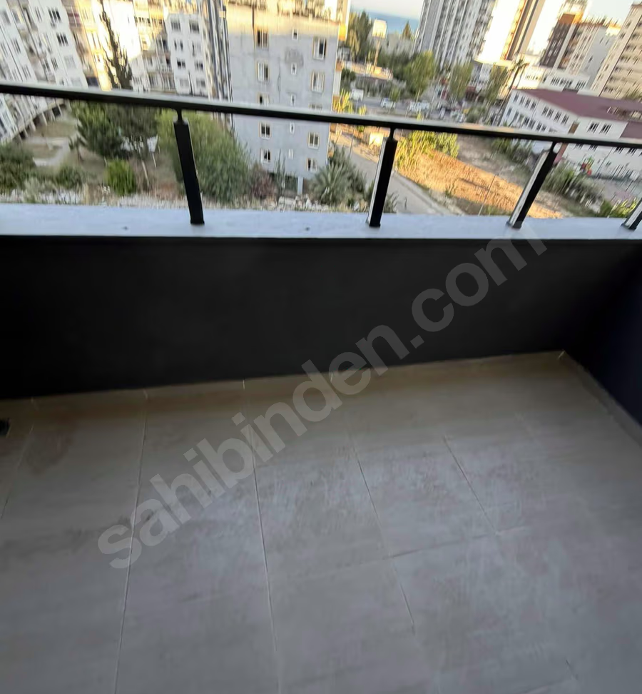 Mersin Mezitli Deniz Mahallesi 2+1 85 m² Doğalgaz Kombili Satılık Daire