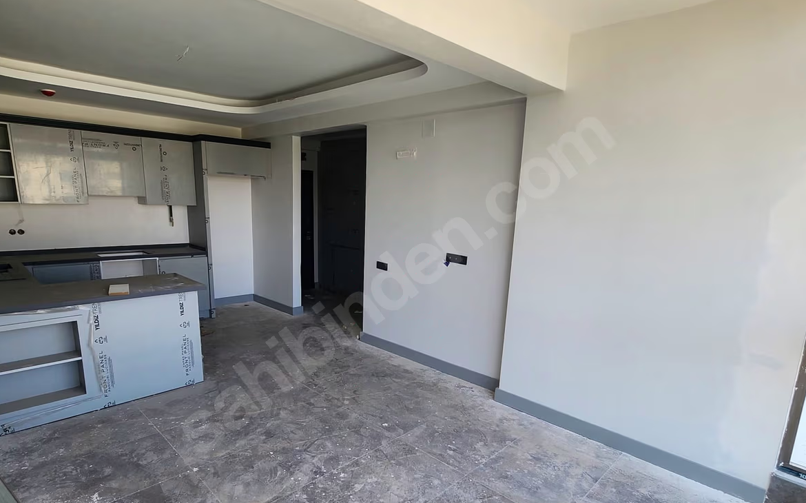 Mersin Mezitli Deniz Mahallesi 2+1 90 m² Doğalgaz Kombili Satılık Daire