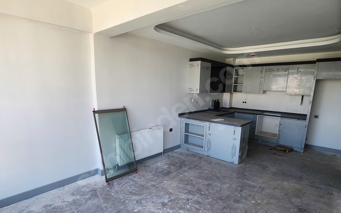 Mersin Mezitli Deniz Mahallesi 2+1 90 m² Doğalgaz Kombili Satılık Daire
